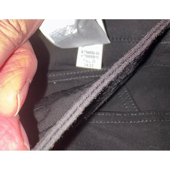 BR BANANA REPUBLIC Slim Refined Stretch Cargo pants in black. Size 12L NWOT - Picture 4 of 8